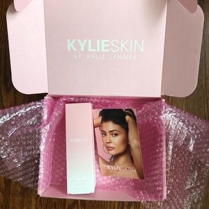 Kylie Skin Vanilla Milk Toner